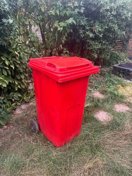Photo of free Big Red Bin (Fleetville AL4) #1