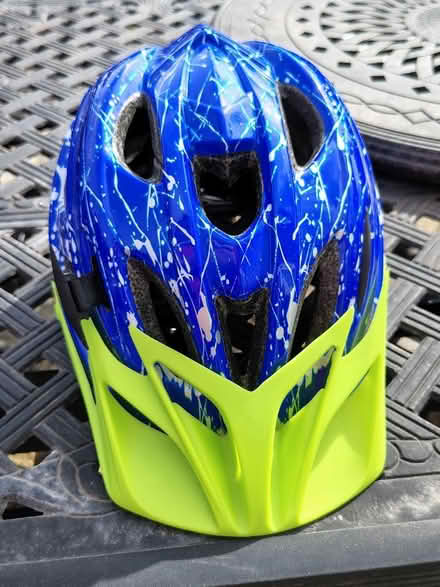 Photo of free Bicycle helmet, Amigo (Clewer Green SL4) #2