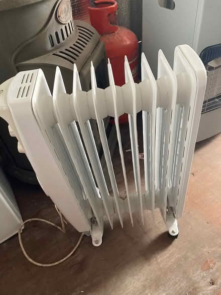 Photo of free Oil filled radiator (Ilminster, Somerset) #1