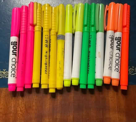 Photo of free Highlighter pens (Sale M33) #1
