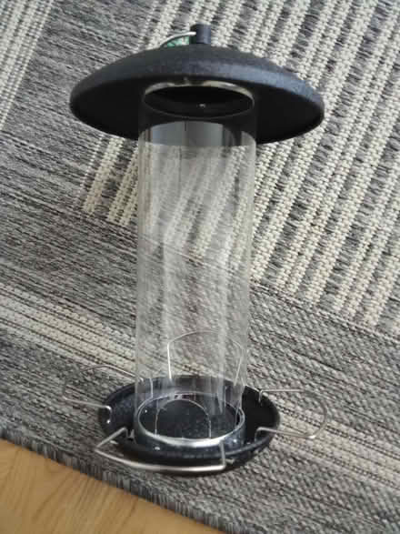 Photo of free Hanging feeders (Willesborough) #2
