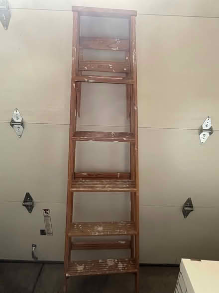 Photo of free 6 foot ladder (Erie) #1