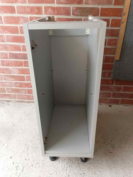 Photo of free Various kitchen cabinet bits'n'pieces (Halstead CO9) #2