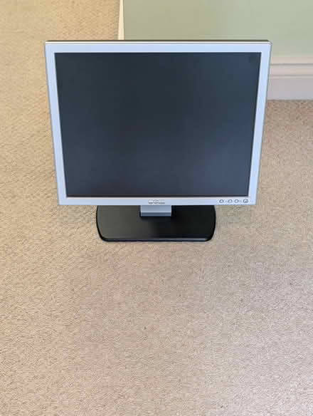 Photo of free Dell SE177FPF 17" Computer Monitor (Lightwater GU18) #1