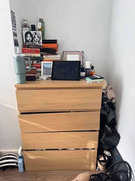 Photo of free chest of drawers (Islington N1) #2