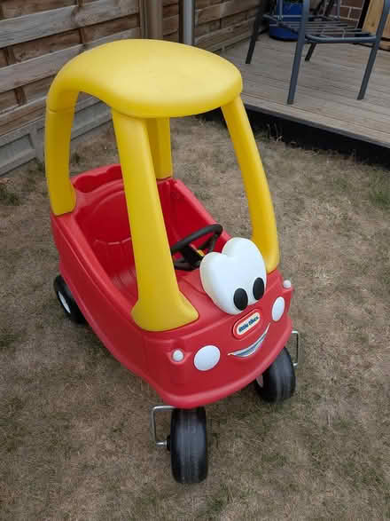 Photo of free Little Tikes Cozy Coupe Car (Hoddesdon EN11) #1