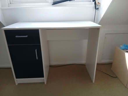 Photo of free Desk (Danehill RH17) #1
