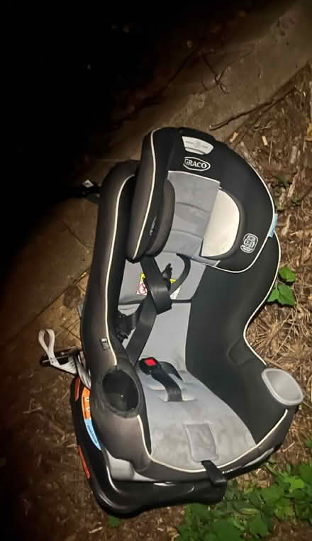 Photo of free Car seat drawer trolly mats (Fairfax virginia) #3