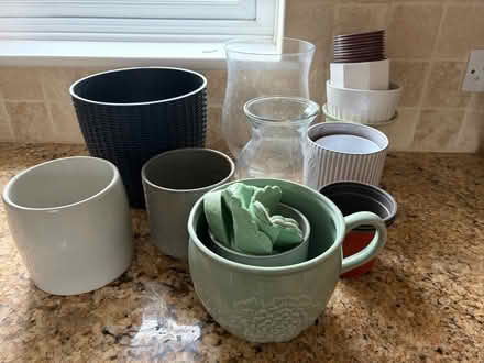 Photo of free Pots and vases assorted (Billericay CM11) #1