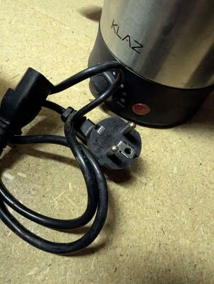 Photo of free Travel Kettle with Cups (Shoreditch N1) #3