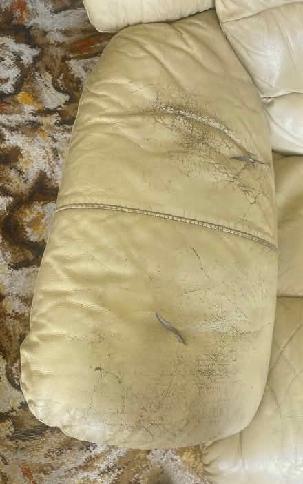 Photo of free Cream, leather, electric recliners (Lower Stratton SN3) #2