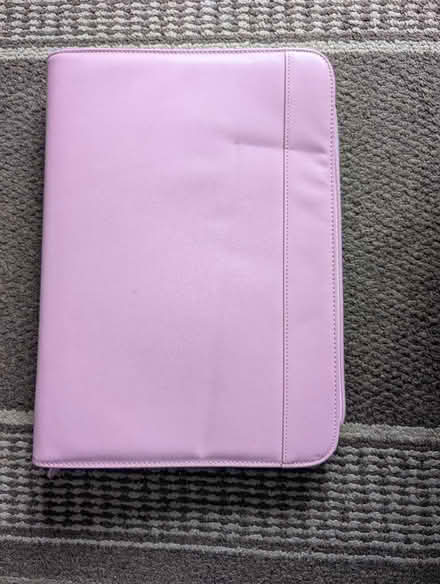 Photo of free Pink A4 project folder (Bedfont TW14) #1