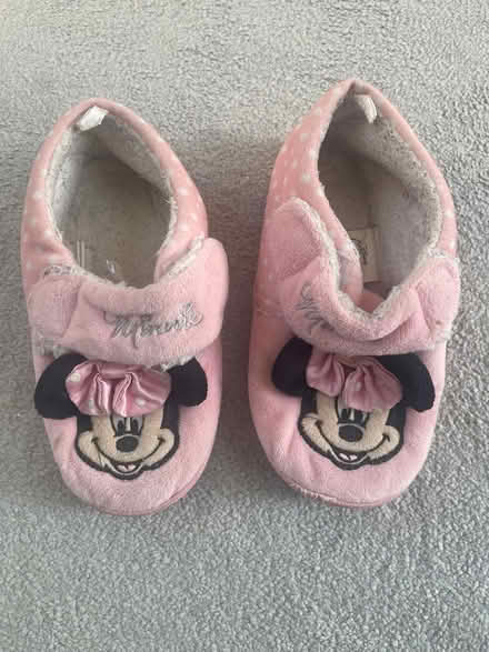 Photo of free Minnie Mouse slippers (West Ealing W13) #1