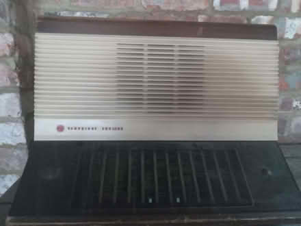 Photo of free Vintage Valve radio (Brondesbury NW2) #1