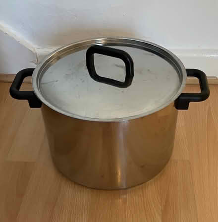 Photo of free Big IKEA Pot (Northgate Village CH2) #3