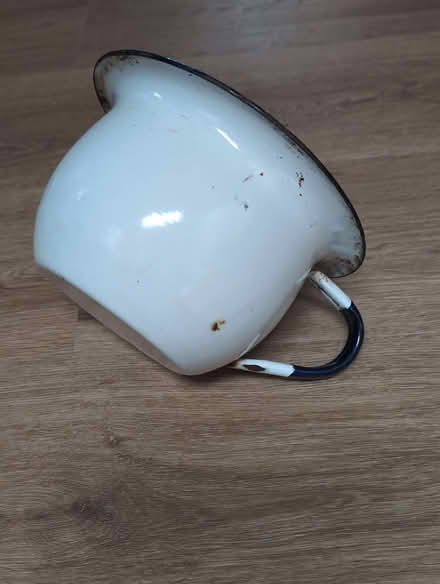Photo of free Enamel Pot for garden, plants, etc (Mold CH7) #4