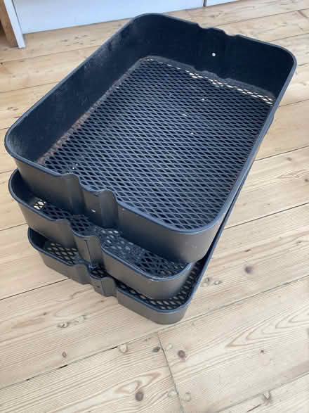 Photo of free 3 tier shelves (Marchmont EH9) #4