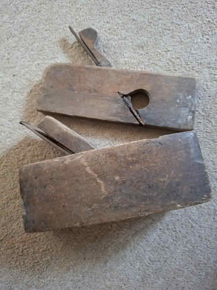Photo of free 2 antique woodworking planes (CB4 3) #1