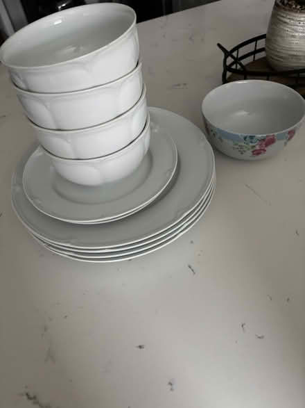 Photo of free Plates and bowels (Ct54pg) #1