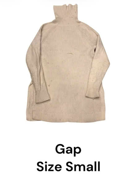 Photo of free Gap Woman’s (Brooklyn Storage) #1