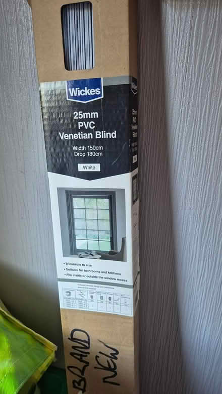 Photo of free White wooden venetian blinds (Derby Chaddesden DE21) #3
