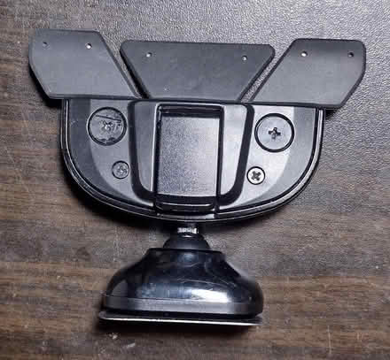 Photo of free CD slot phone mount (Brooklyn 11218) #1
