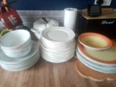 Photo of free Plates and bowls (keighley) (Keighley bd20) #1