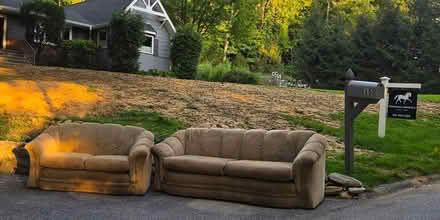 Photo of free at Curb ** Not my house (15 Deerfield So/Pleasantville) #2