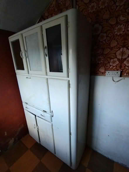 Photo of free Vintage dresser (Shap CA10) #1