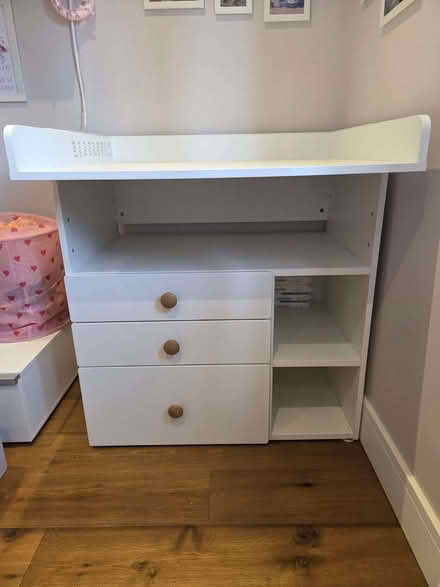 Photo of free Changing table (Surrey Quays SE16) #3