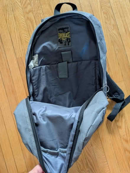 Photo of free Everlast backpack (Bloor St W & South Kingsway) #3