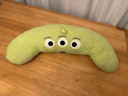 Photo of free Cushion pillow (Hazlemere HP15) #1