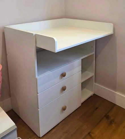 Photo of free Changing table (Surrey Quays SE16) #1