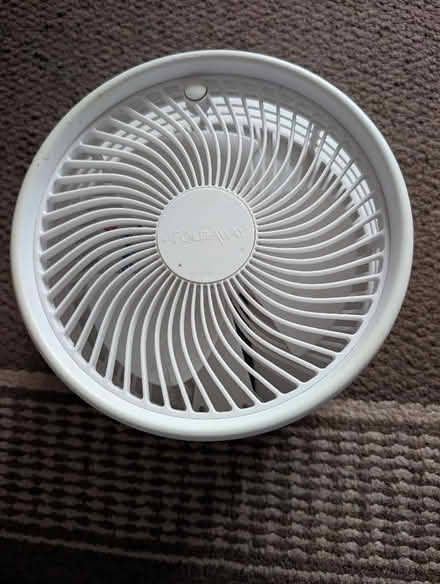 Photo of free White Foldaway fan, no charger (Bedfont TW14) #1