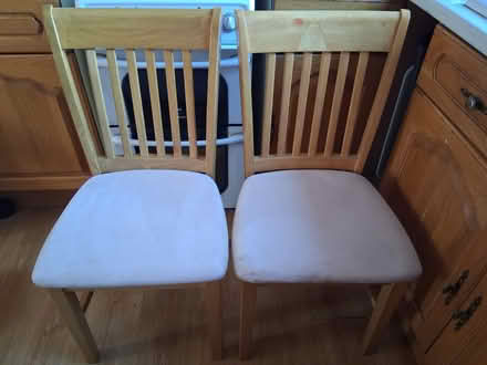 Photo of free Drop leaf dining table and 4 chairs (Bradville MK13) #4