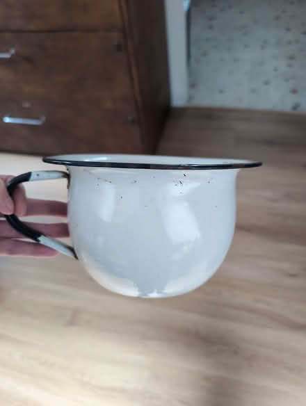 Photo of free Enamel Pot for garden, plants, etc (Mold CH7) #2