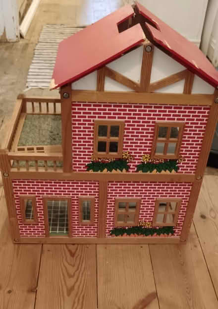 Photo of free Dolls' house - needs repair (West Moors BH22) #1