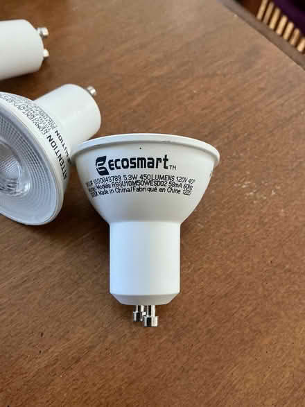 Photo of free 3 small LED lights (Vanier Pkwy and McArthur) #3