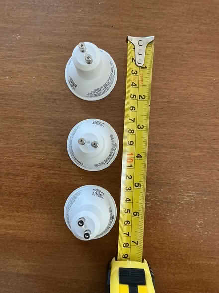 Photo of free 3 small LED lights (Vanier Pkwy and McArthur) #1