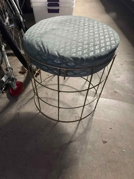 Photo of free Velvet Stool (Northeast Pasadena 91107) #3