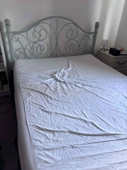 Photo of free 4 dining chairs and bed frame. (Barnes SW13) #1
