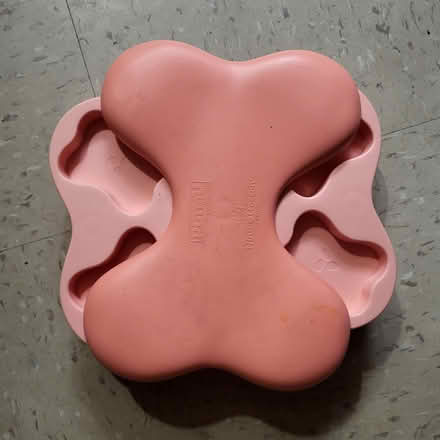Photo of free Rotating dog storage thing (31 Street and 9th Avenue) #3