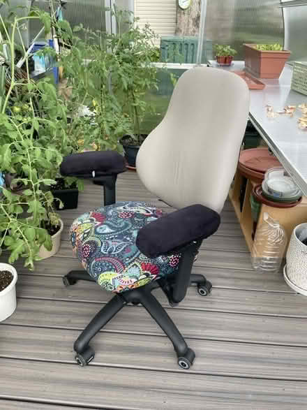 Photo of free petite office chair (Stamford, CT) #1