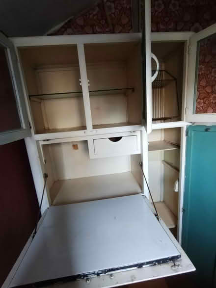 Photo of free Vintage dresser (Shap CA10) #2