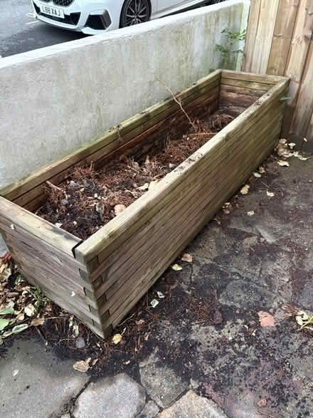 Photo of free Large wooden garden tub (Forest Hill (Perry Vale) SE23) #1