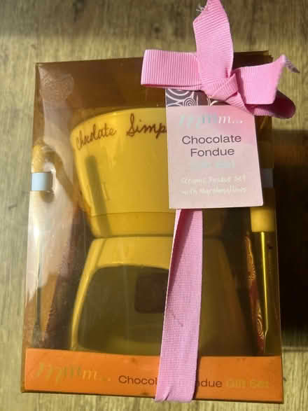 Photo of free White chocolate fondue (Loxley S6) #1