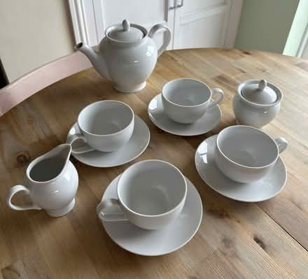 Photo of free White ceramic tea set (Princes Risborough HP27) #1