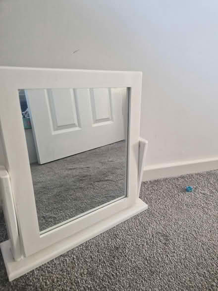 Photo of free Mirror with stand (Aigburth L17) #1
