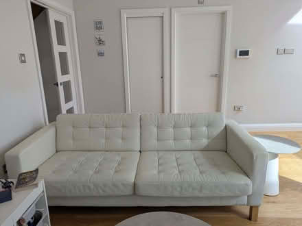 Photo of free Leather Sofa (Buckhurst Hill IG9) #2