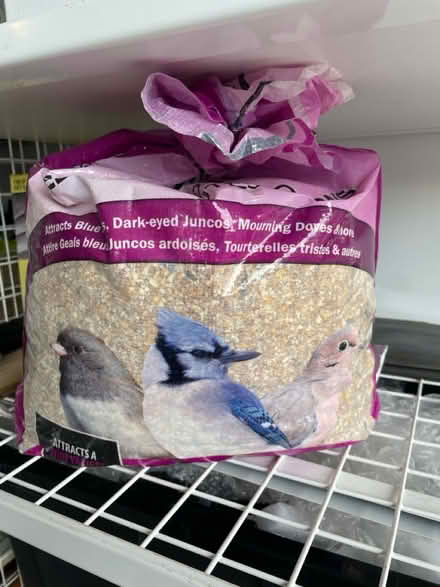 Photo of free Bird seed (Orléans area) #1